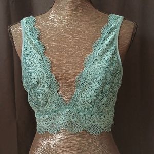 VICTORIA SECRET BRALETTE BRA SIZE LARGE
